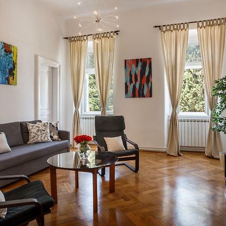 Amphitheatre Premium Apartment With Seaview Pula Exteriör bild
