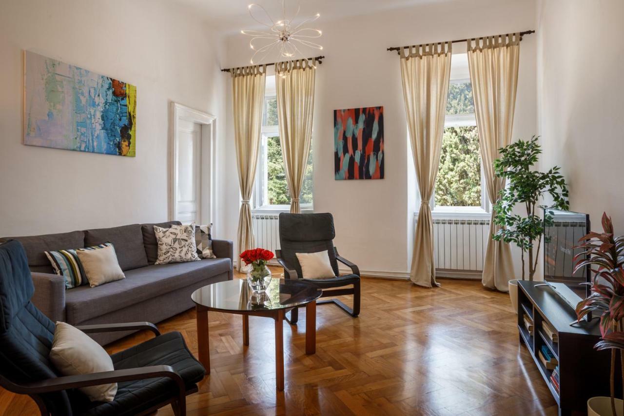 Amphitheatre Premium Apartment With Seaview Pula Exteriör bild